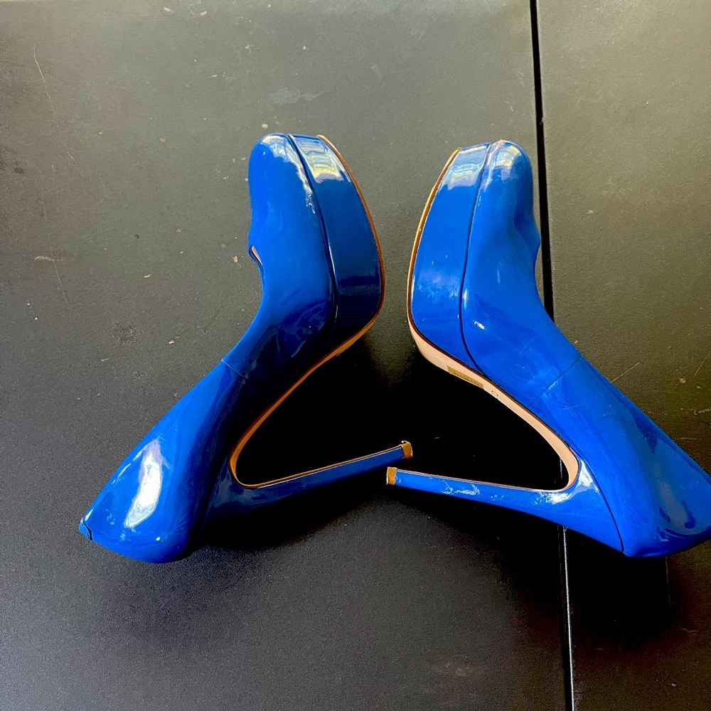 Women’s shoes